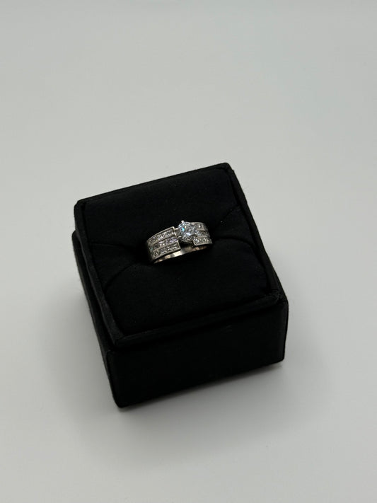 .925 Sterling Silver Cubic Zirconia Bridal Style Ring Set Sz 8.5