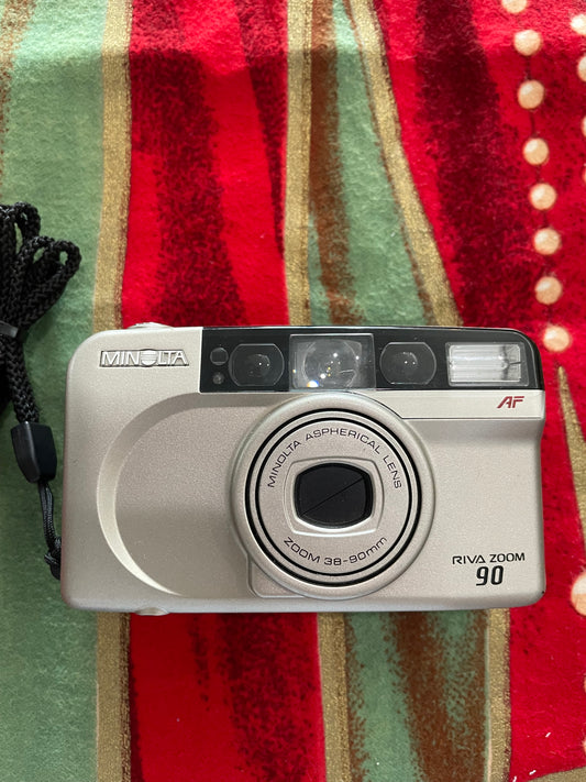 Minolta 35mm camera zoom 90