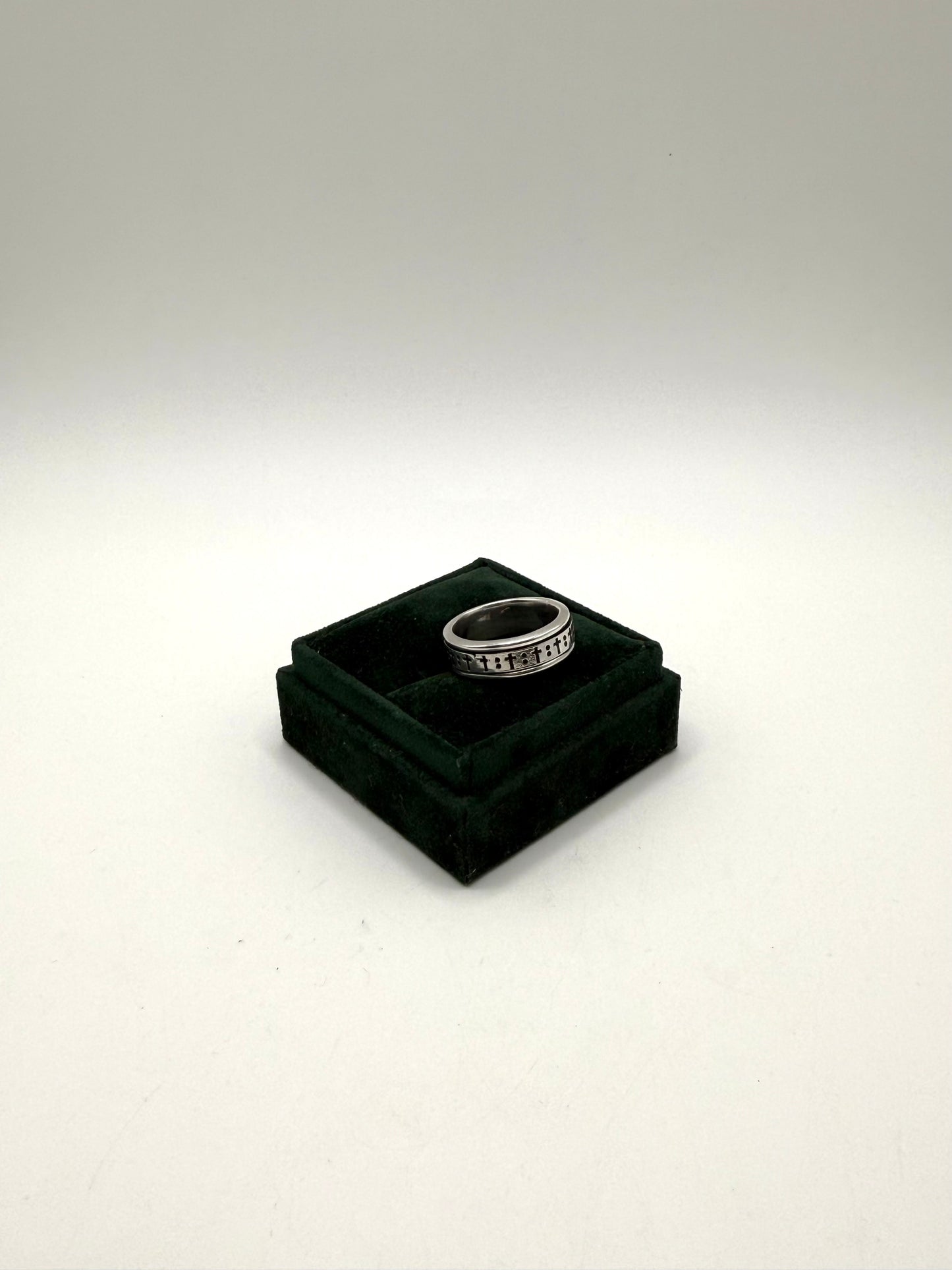 .925 Sterling Silver Cross Band Spinning Ring Sz 10.5