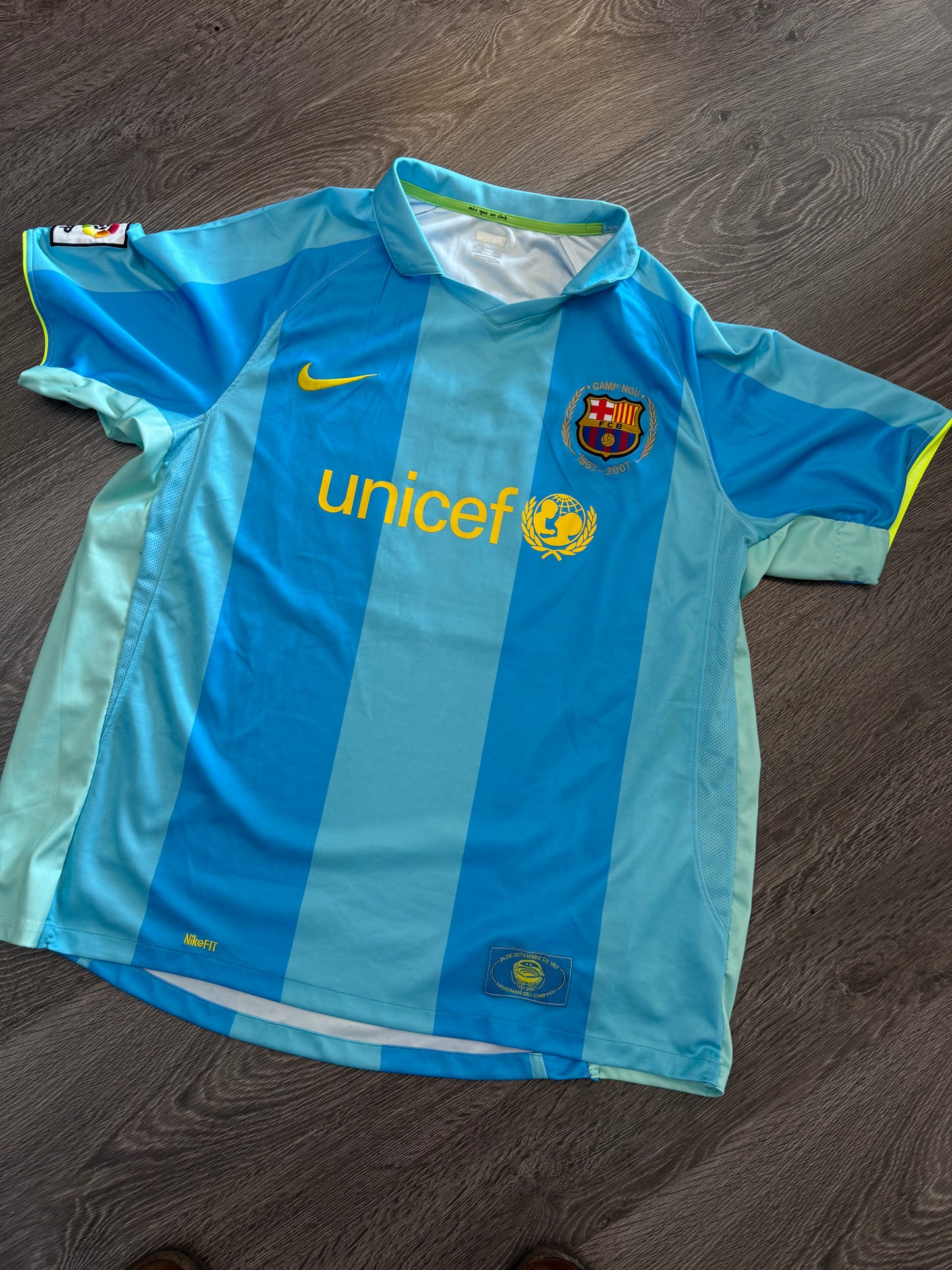 Barcelona Giovani Dos Santos soccer jersey