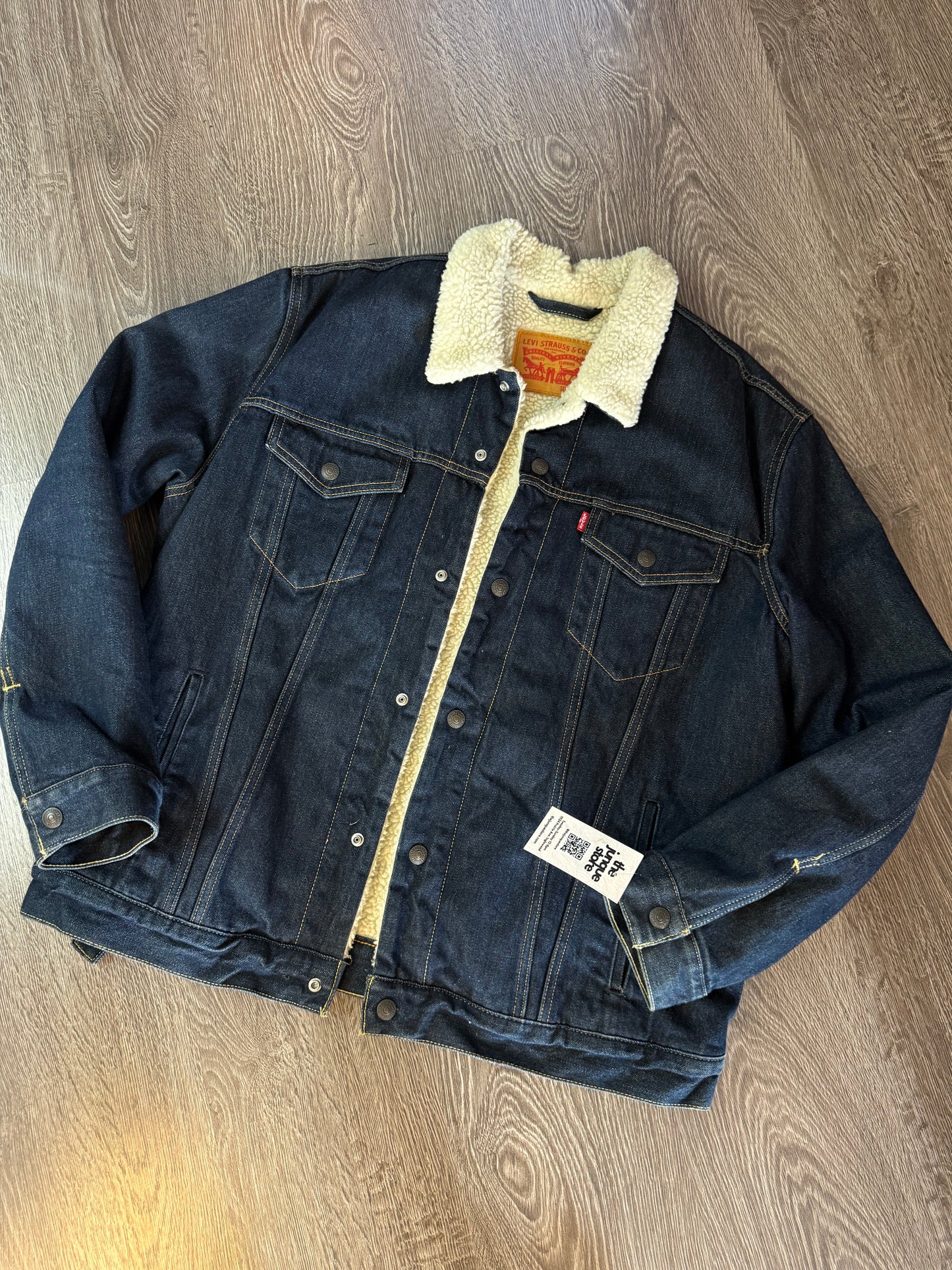 Levi’s jacket bundle, sterling silver $2, and ball chain