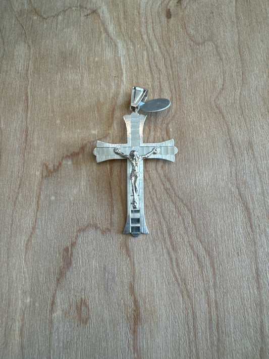 .925 sterling silver cross pendant