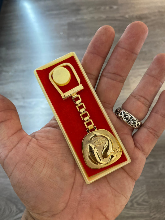 Vintage Novelty Gold Link Tone Pisces Zodiac Keychain