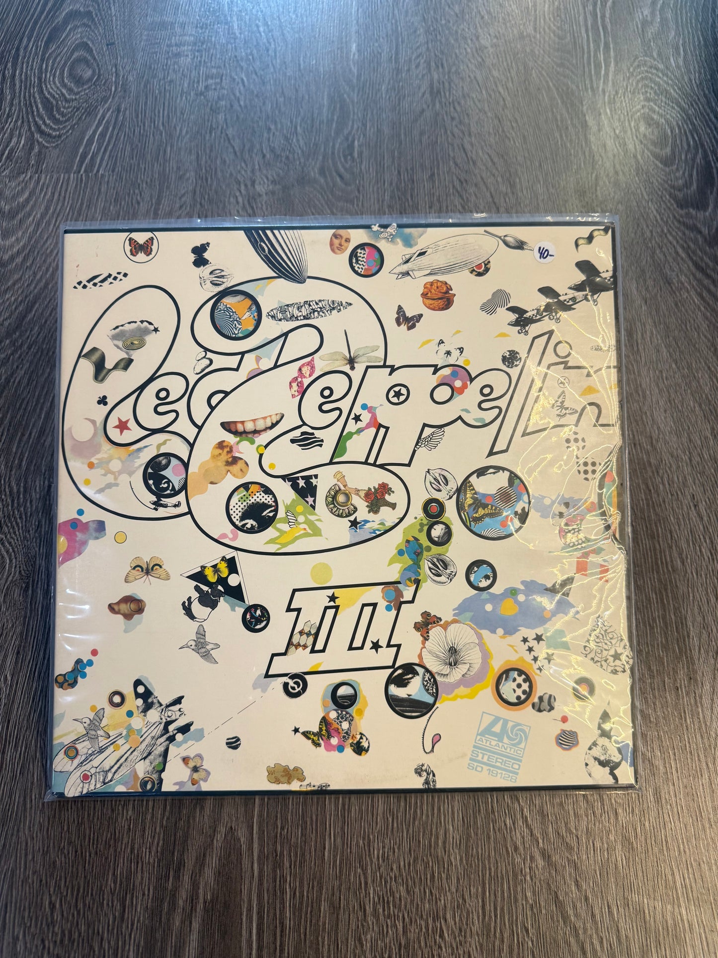 Vintage vinyl album Led Zeppelin iii