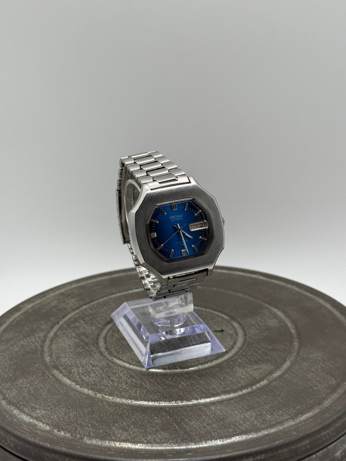 Vintage Seiko Automatic 17 Jewels Blue TV Dial Octagonal Case Watch
