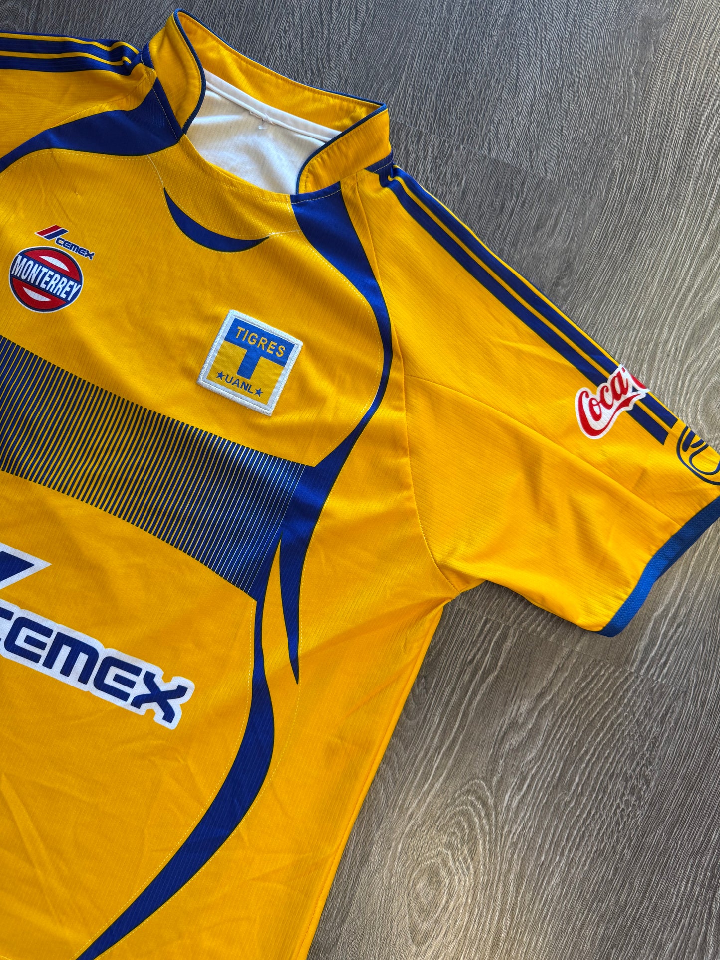 Tigres UNAL bootleg soccer jersey
