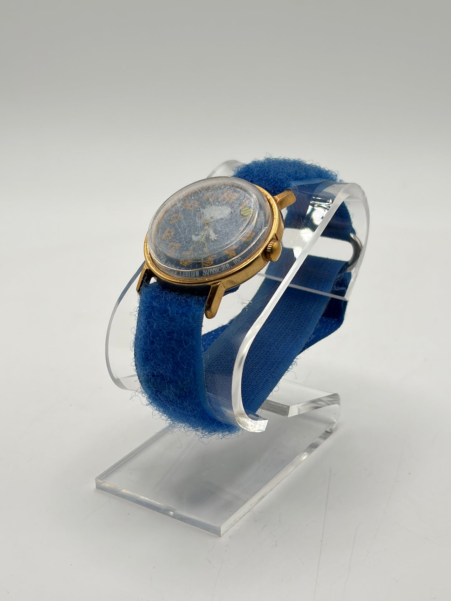 Vintage snoopy windup watch