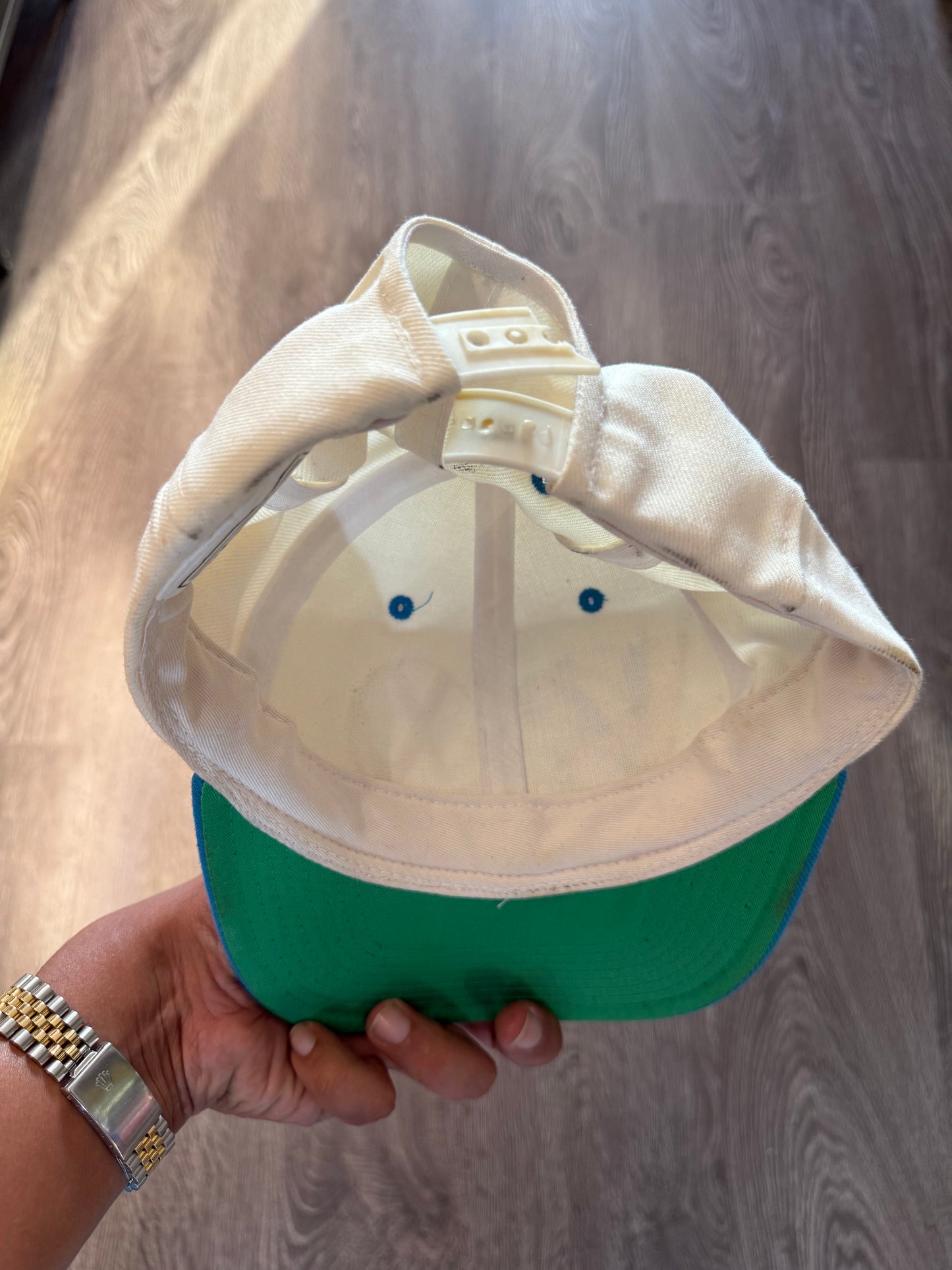 Vintage snapback volkswagon hat