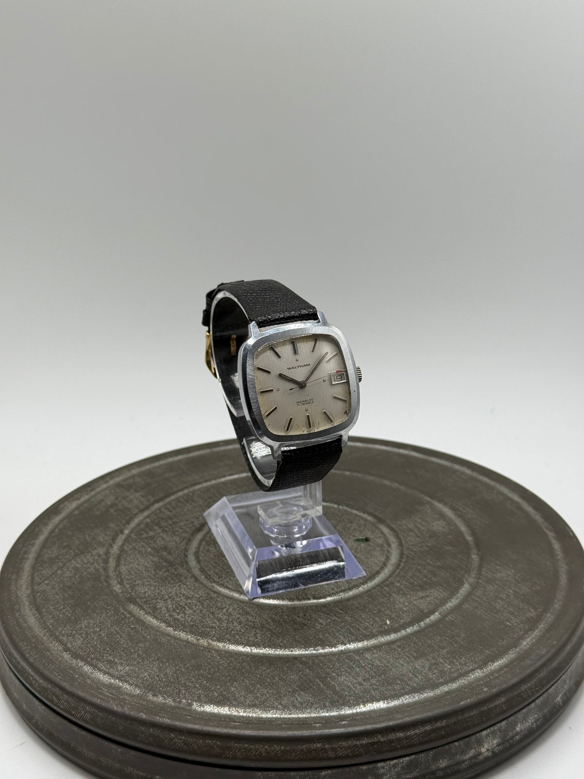 Vintage Waltham windup tv dial watch