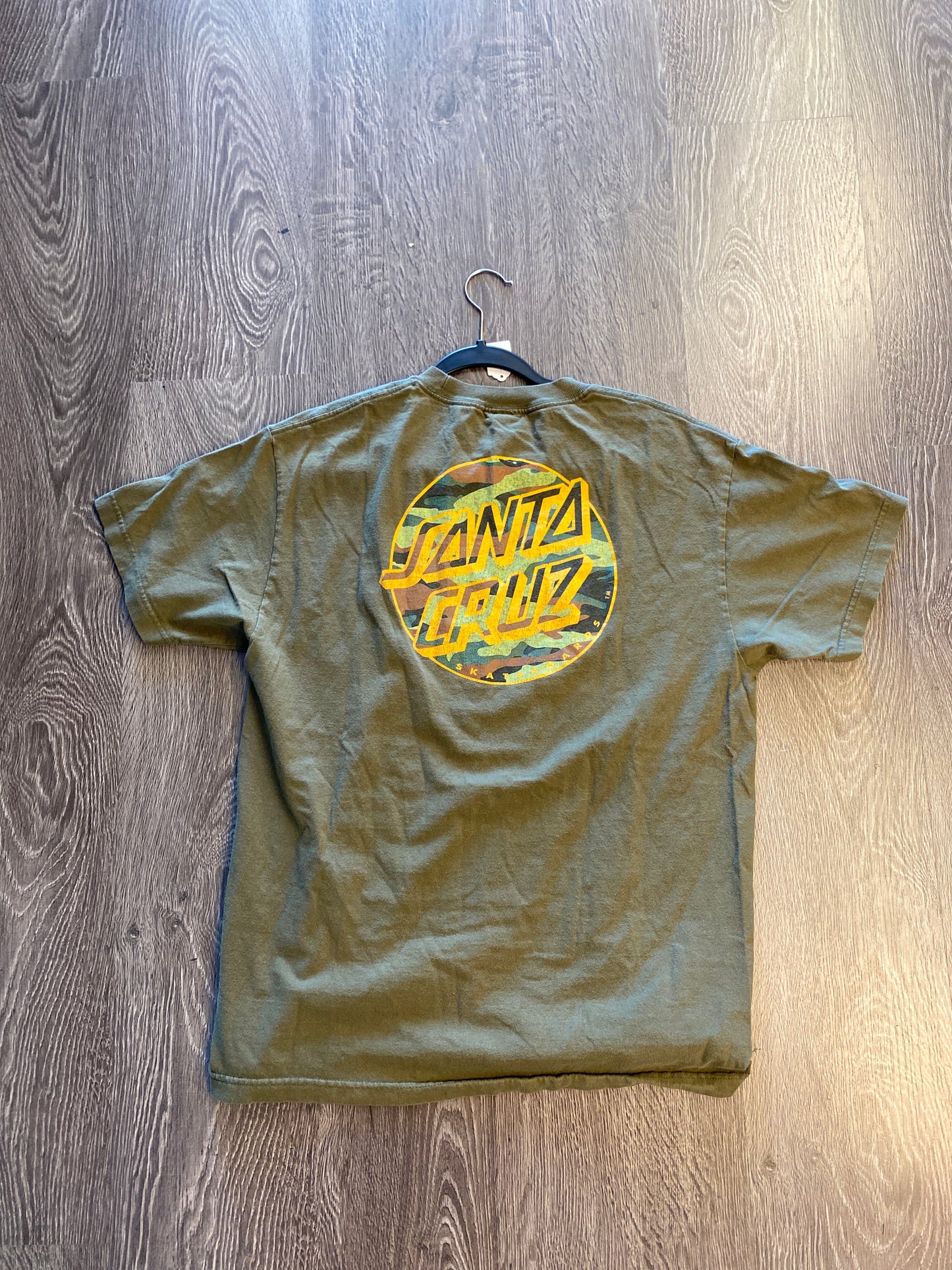 Santa Cruz Camo Logo Olive Green T-Shirt Sz Large