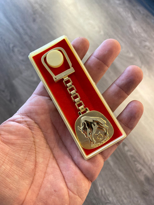 Vintage Novelty Gold Link Tone Taurus Zodiac Keychain