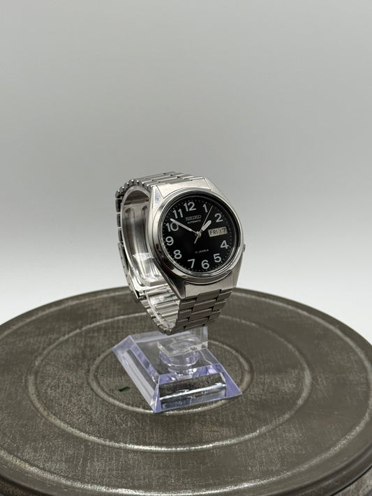 Seiko 5 automatic black dial watch with large numbers watch