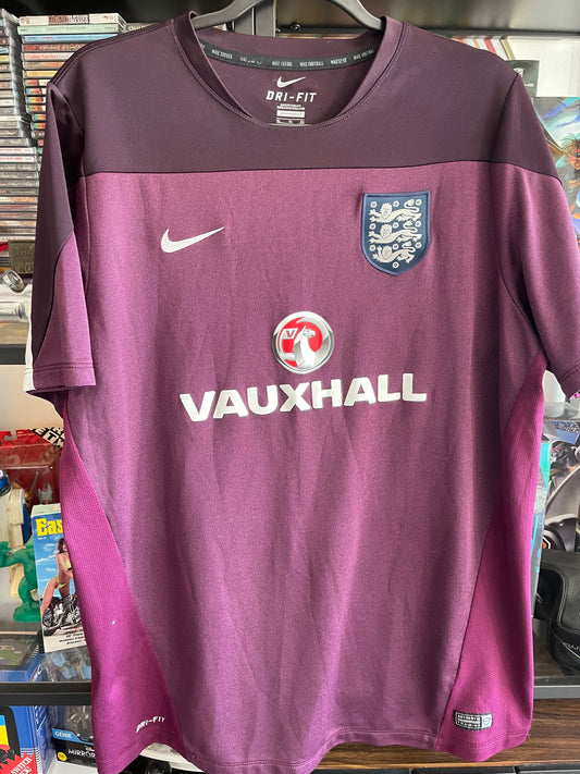 England Soccer jersey xl