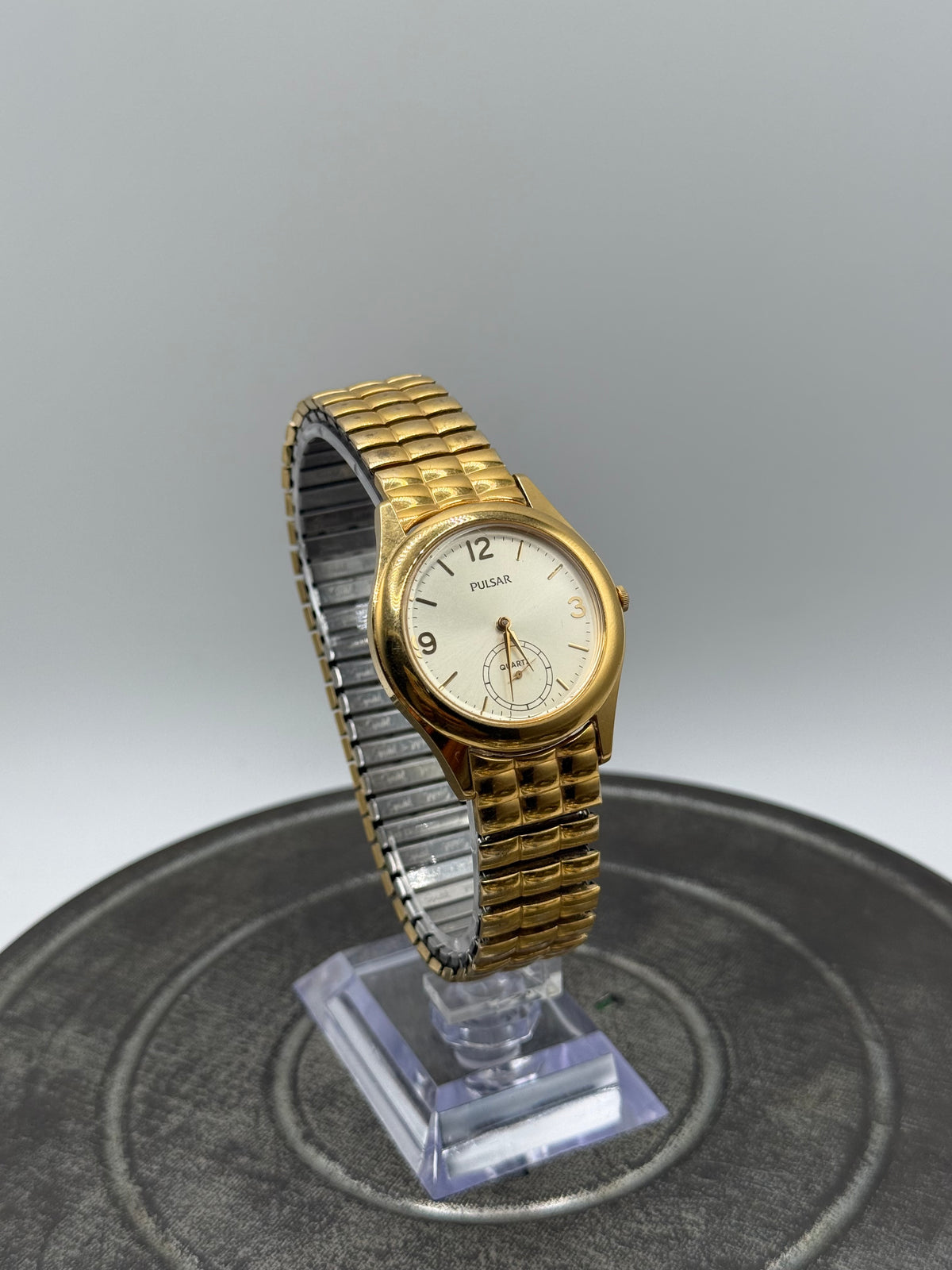 Vintage Pulsar Gold Tone Quartz Watch with Cream Dial & Expansion Band