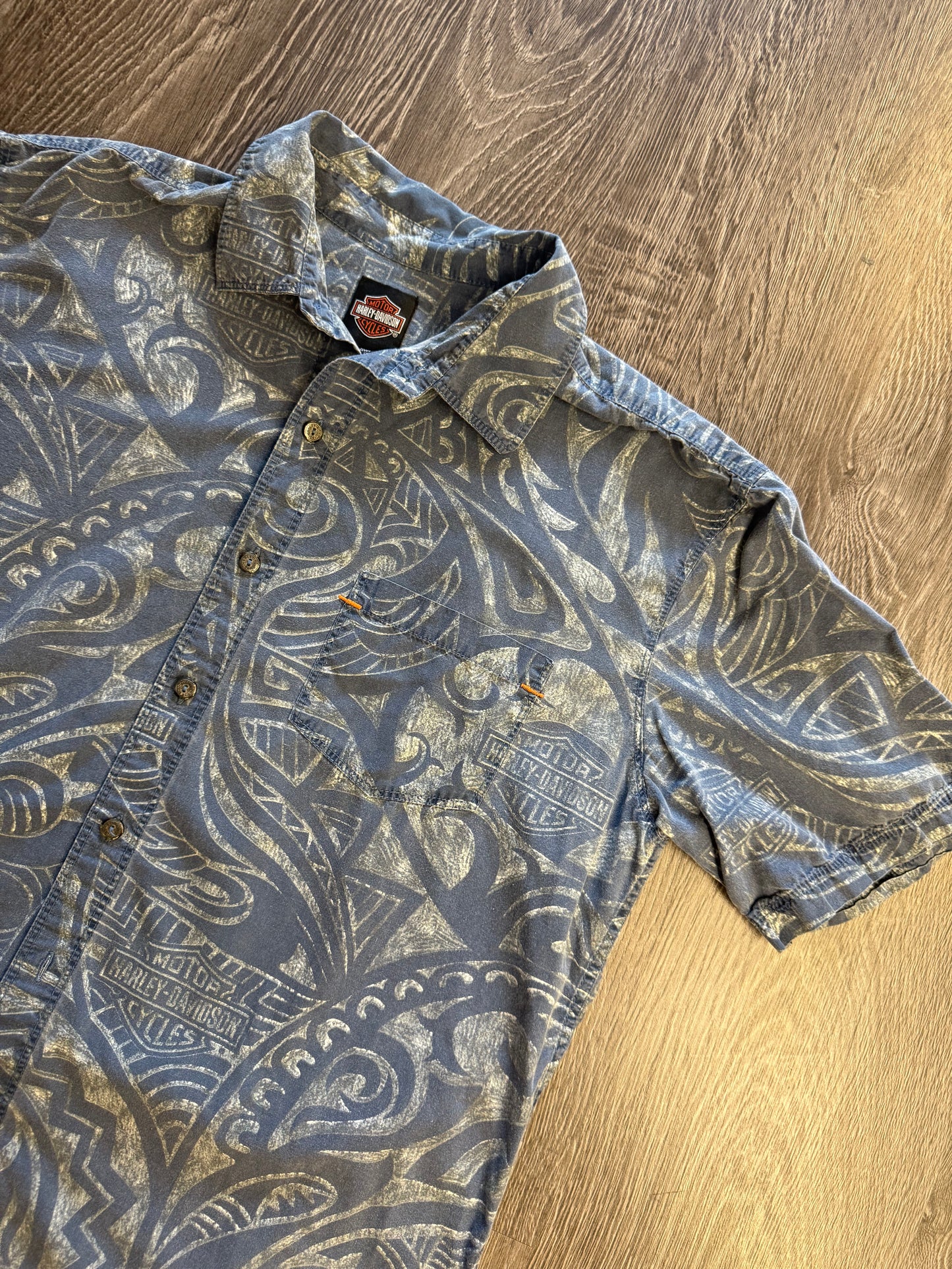 Harley Davidson button up all over print shirt sz. L