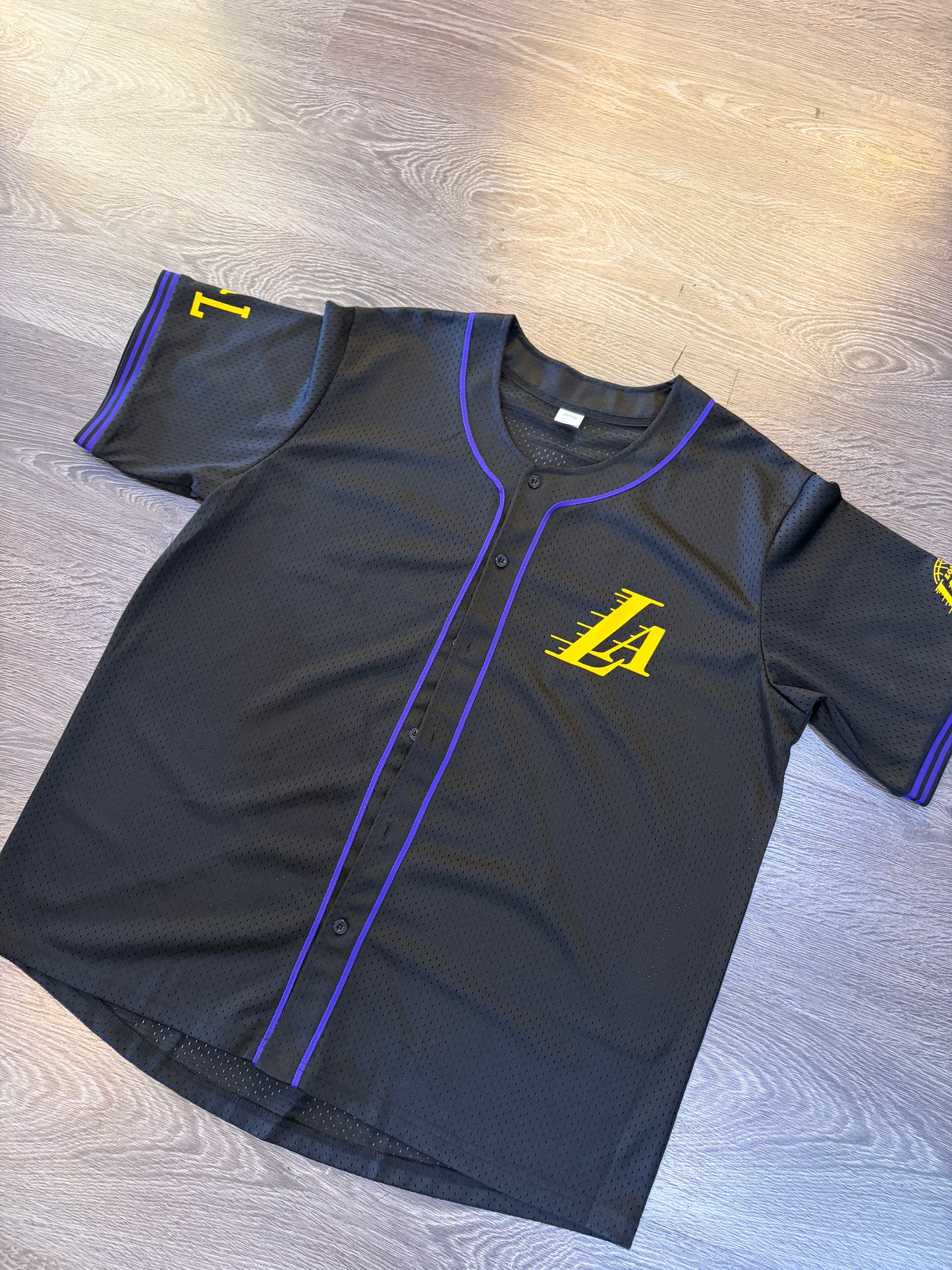 Los Angeles Lakers Baseball Jersey Size XL