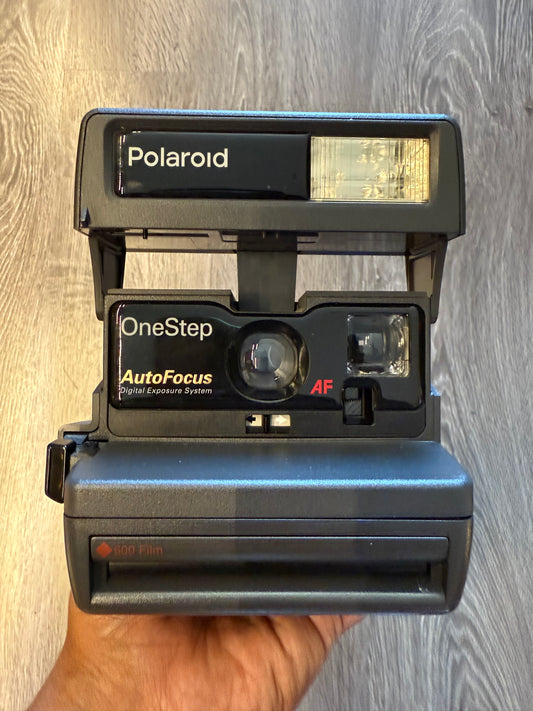 Polaroid one step auto focus 600