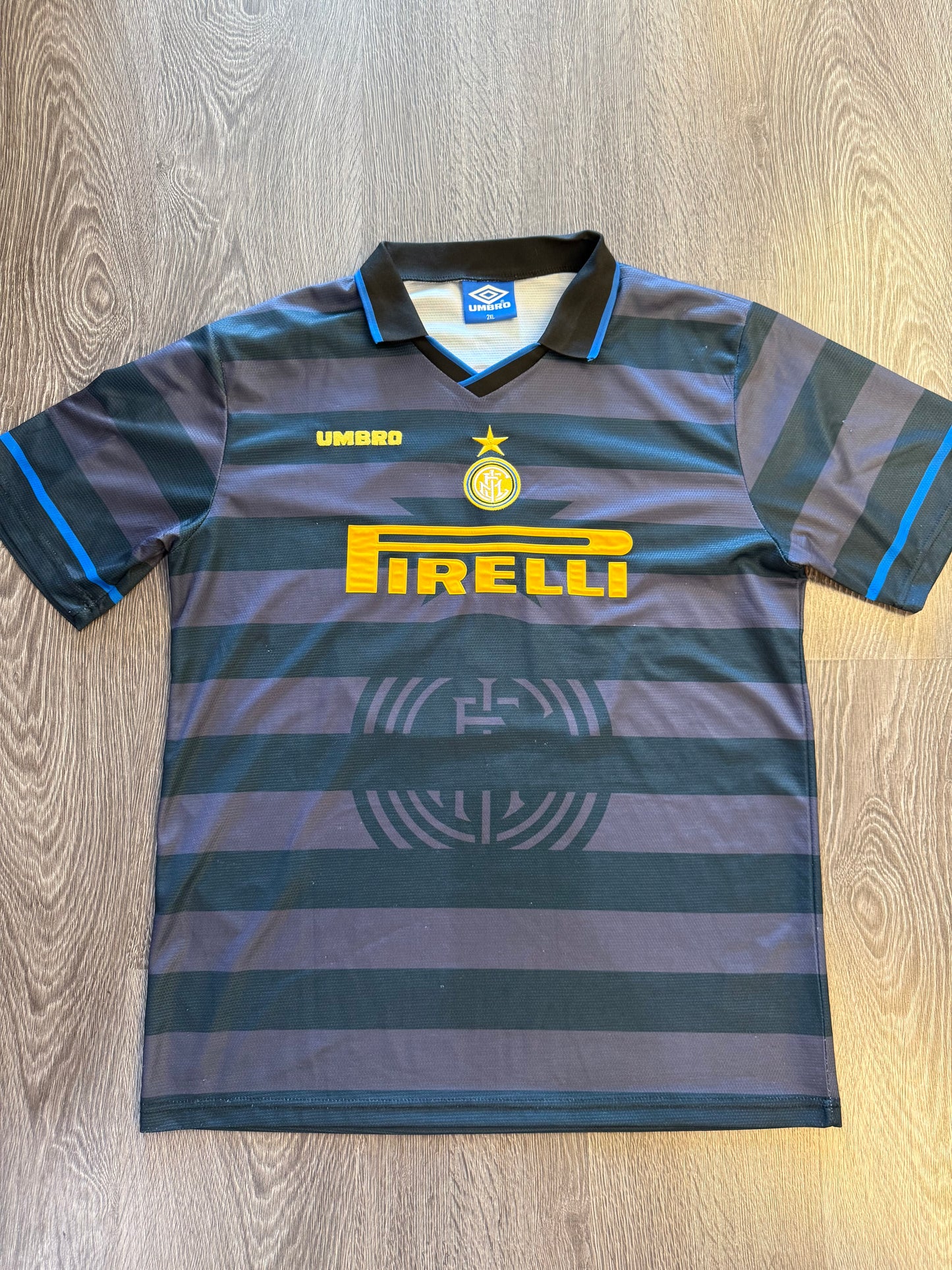 Inter Ronaldo Retro soccer jersey