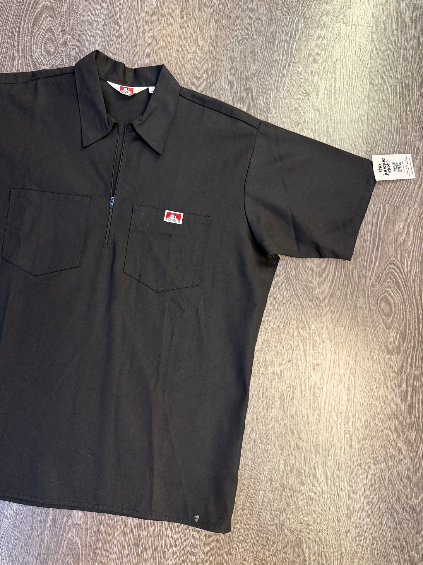 Ben Davis black shirt sz. L