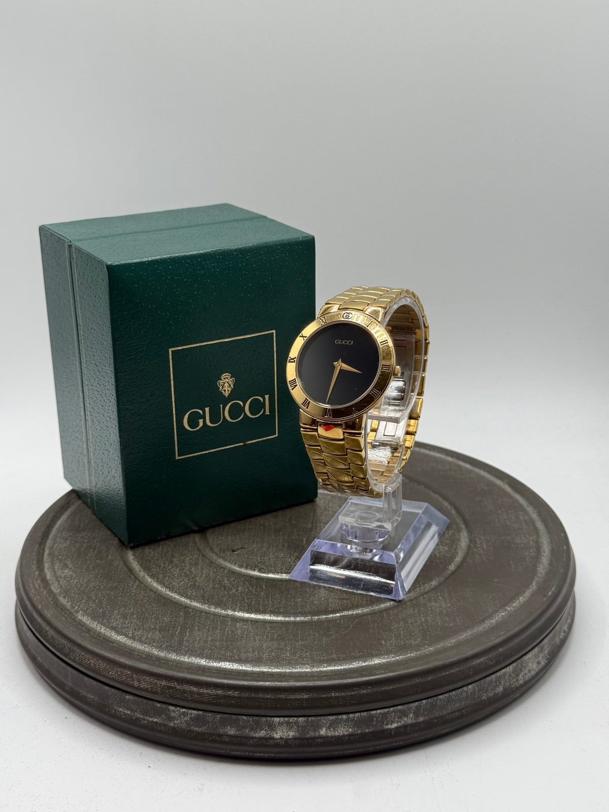 Vintage Gucci Gold-Tone Watch Black Dial Roman Numeral Bezel w/ Box