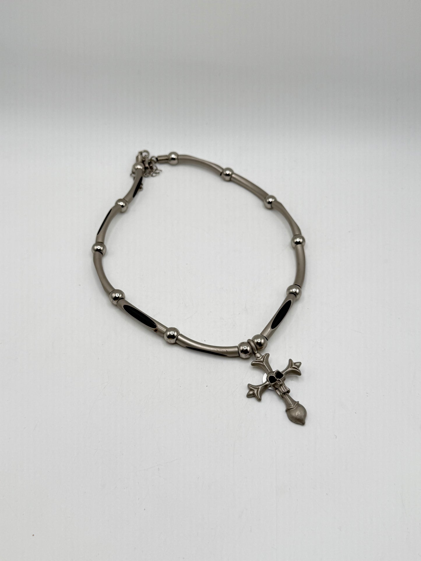 Y2K Vintage Grunge Skull Cross Necklace and Pendant Plastic
