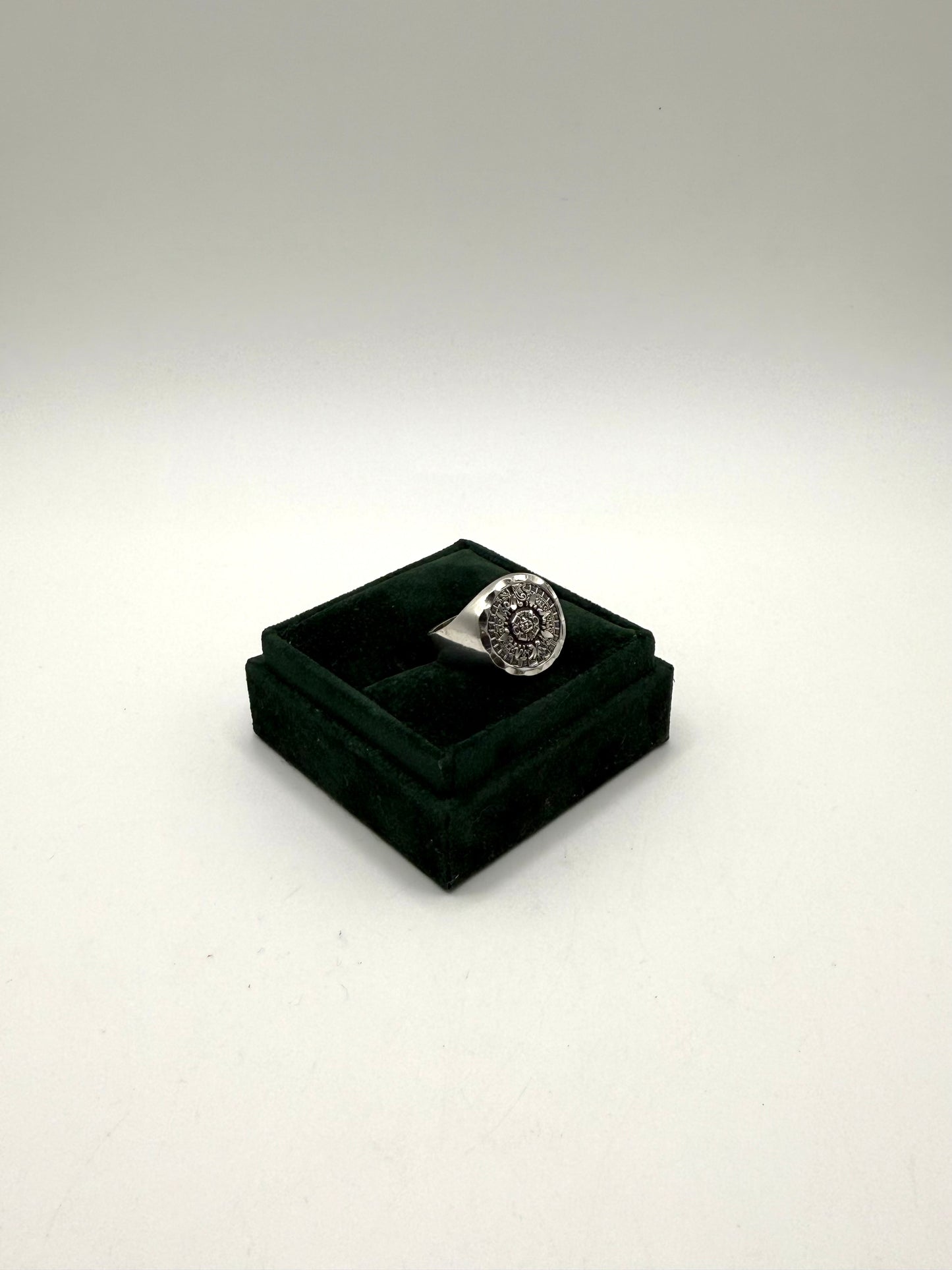 .925 Sterling Silver Aztec Circle Ring Sz 11.5