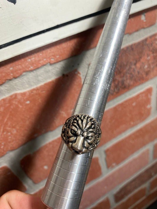 .925 Sterling Silver Lions Head Ring Sz 12”