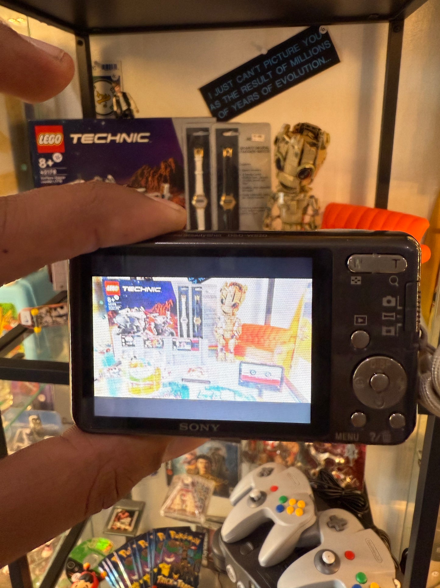 Y2k Sony Cybershot digital camera digicam