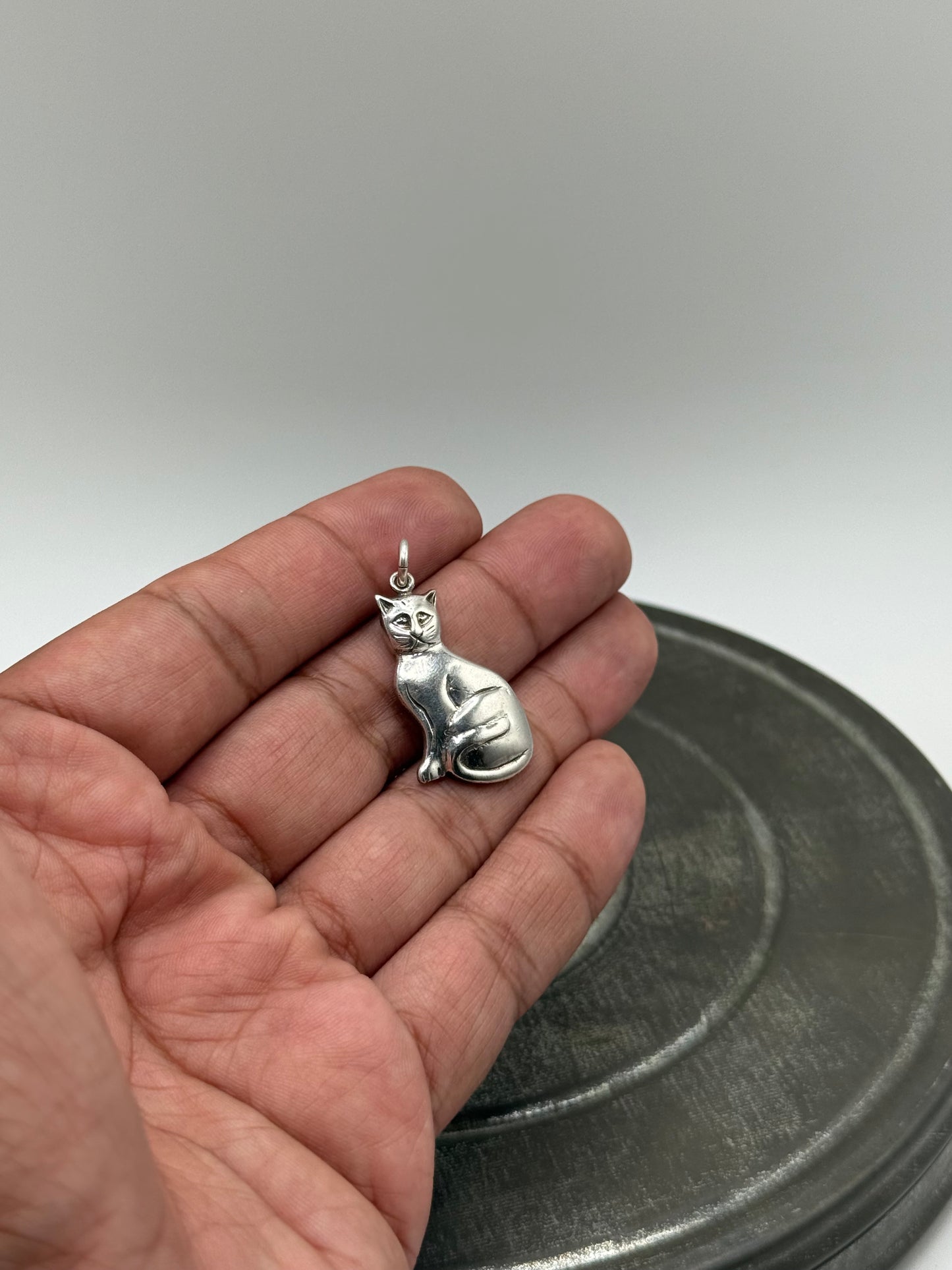 .925 Sterling Silver Cat Pendant