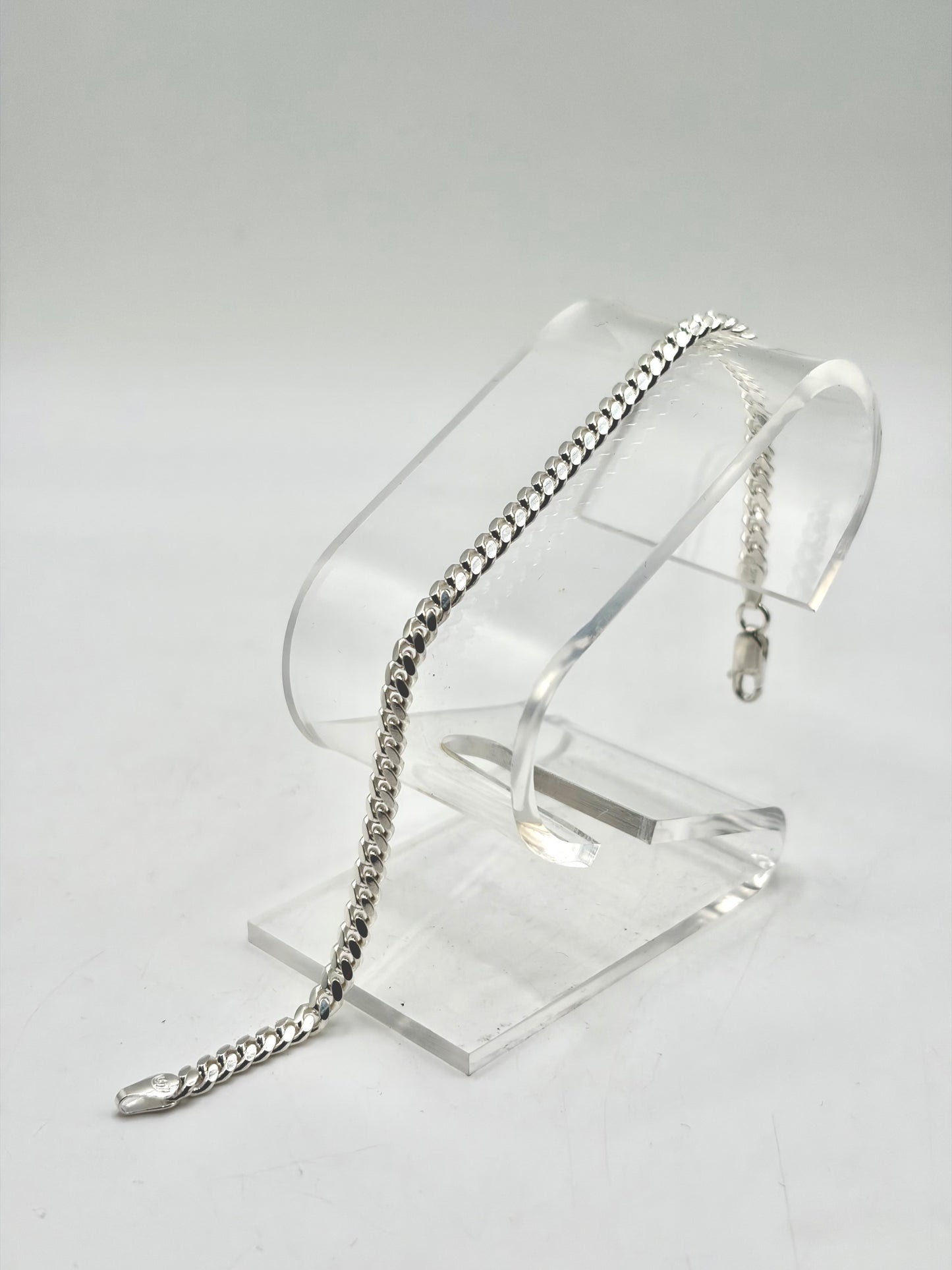.925 Sterling Silver Cuban Link Bracelet 7.5”