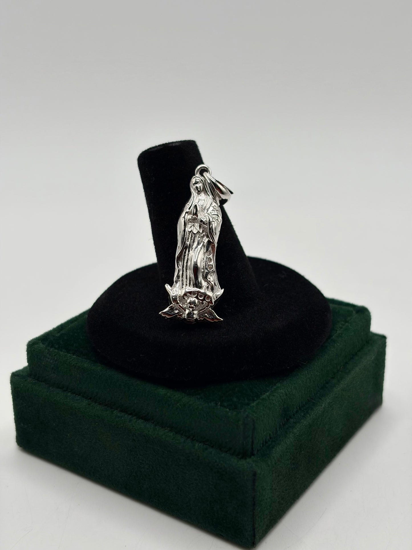 .925 Sterling Silver Virgin Mary Silver Pendant