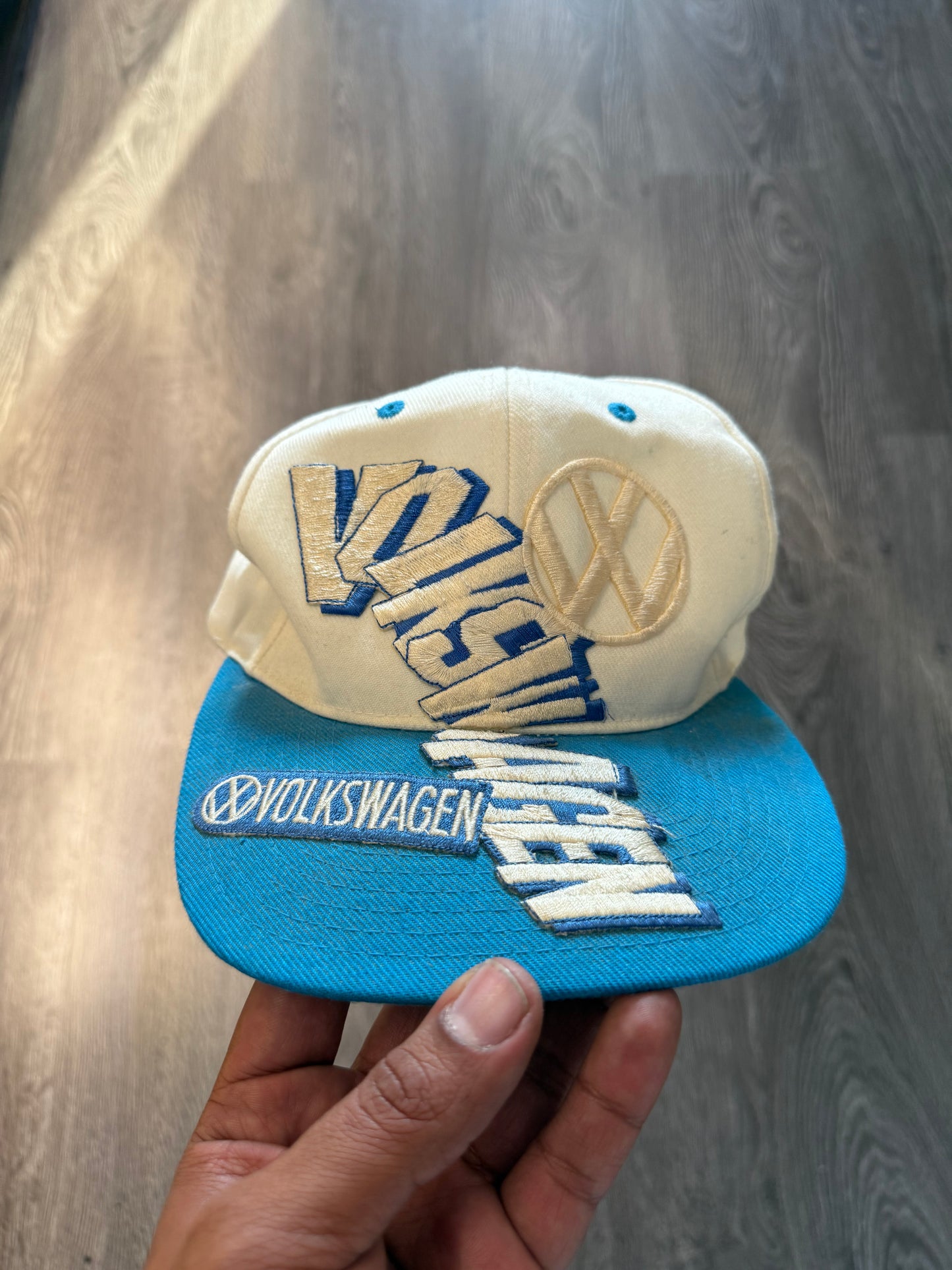 Vintage snapback volkswagon hat