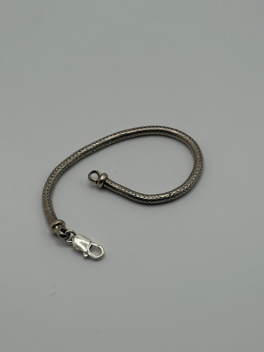 .925 Sterling Silver Herringbone Snake Chain Bracelet 8”