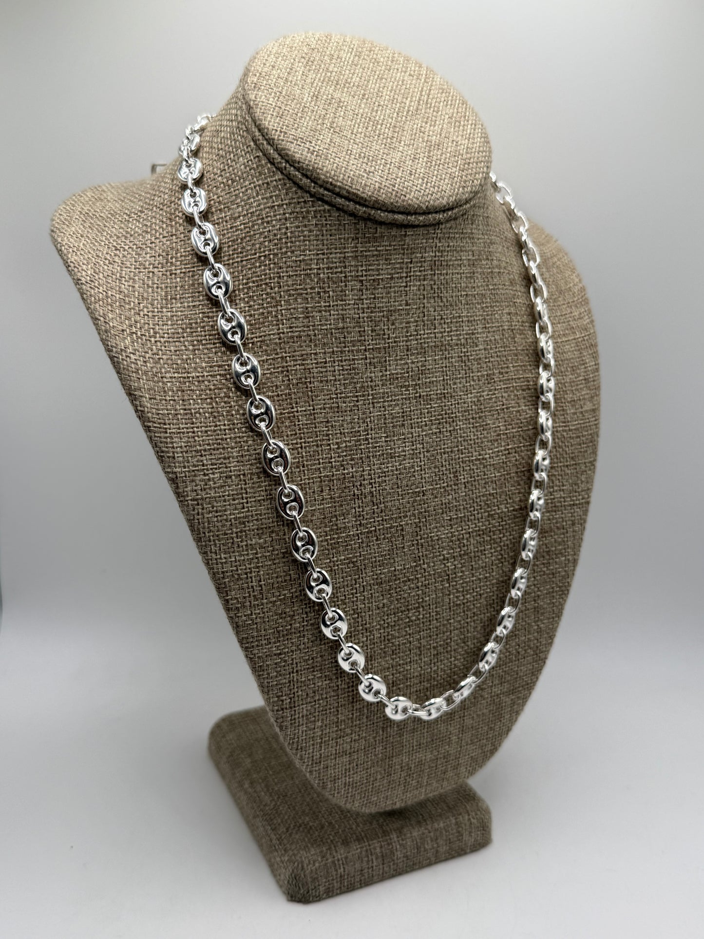 .925 Sterling Silver Solid Gucci link chain 22”