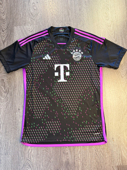 Adidas Bayern Munich soccer jersey sz. L