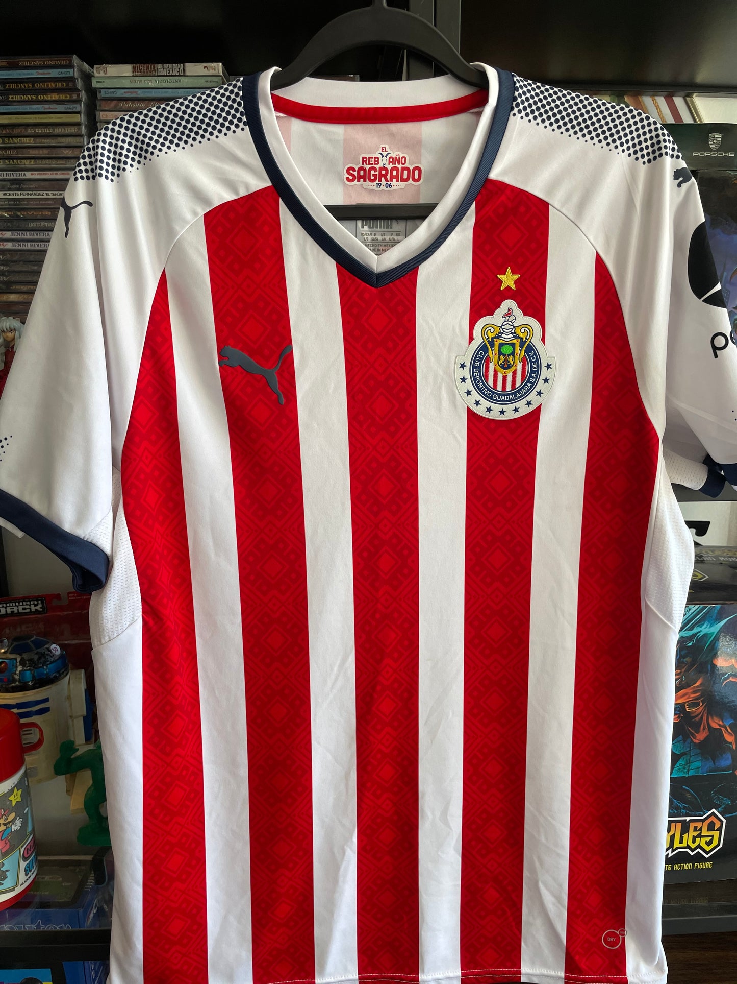 Chivas Soccer jersey large