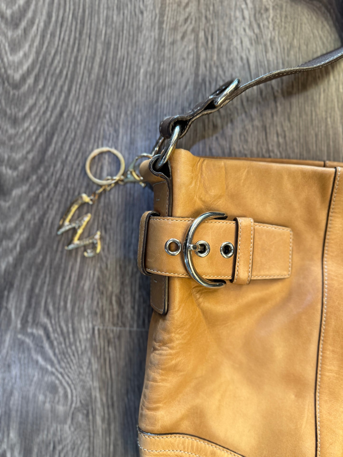 Vintage Y2K Coach leather shoulder bag