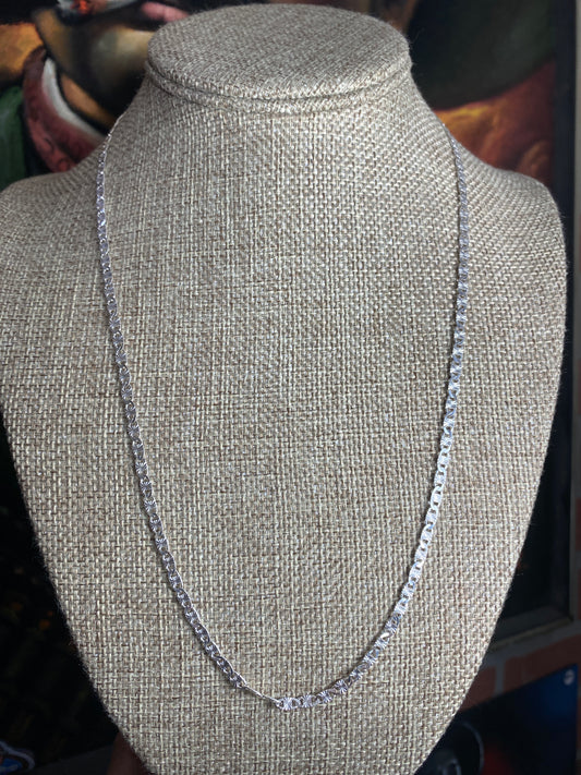 .925 Sterling Silver Flat Diamond Cut Gucci Link Chain 22”