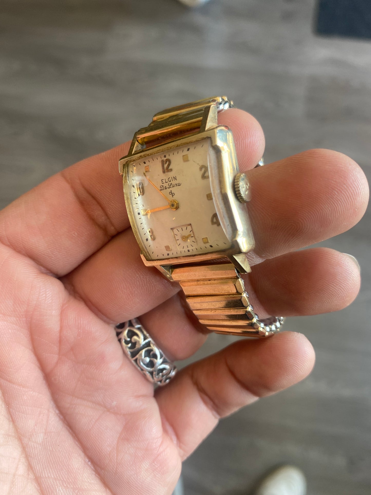 Vintage Elgin Tank Style Gold Tone Watch Expandable Band