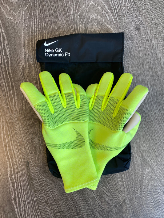 Nike GoalKeeper Gloves Dynamic Fit Volt Neon Green Size 10