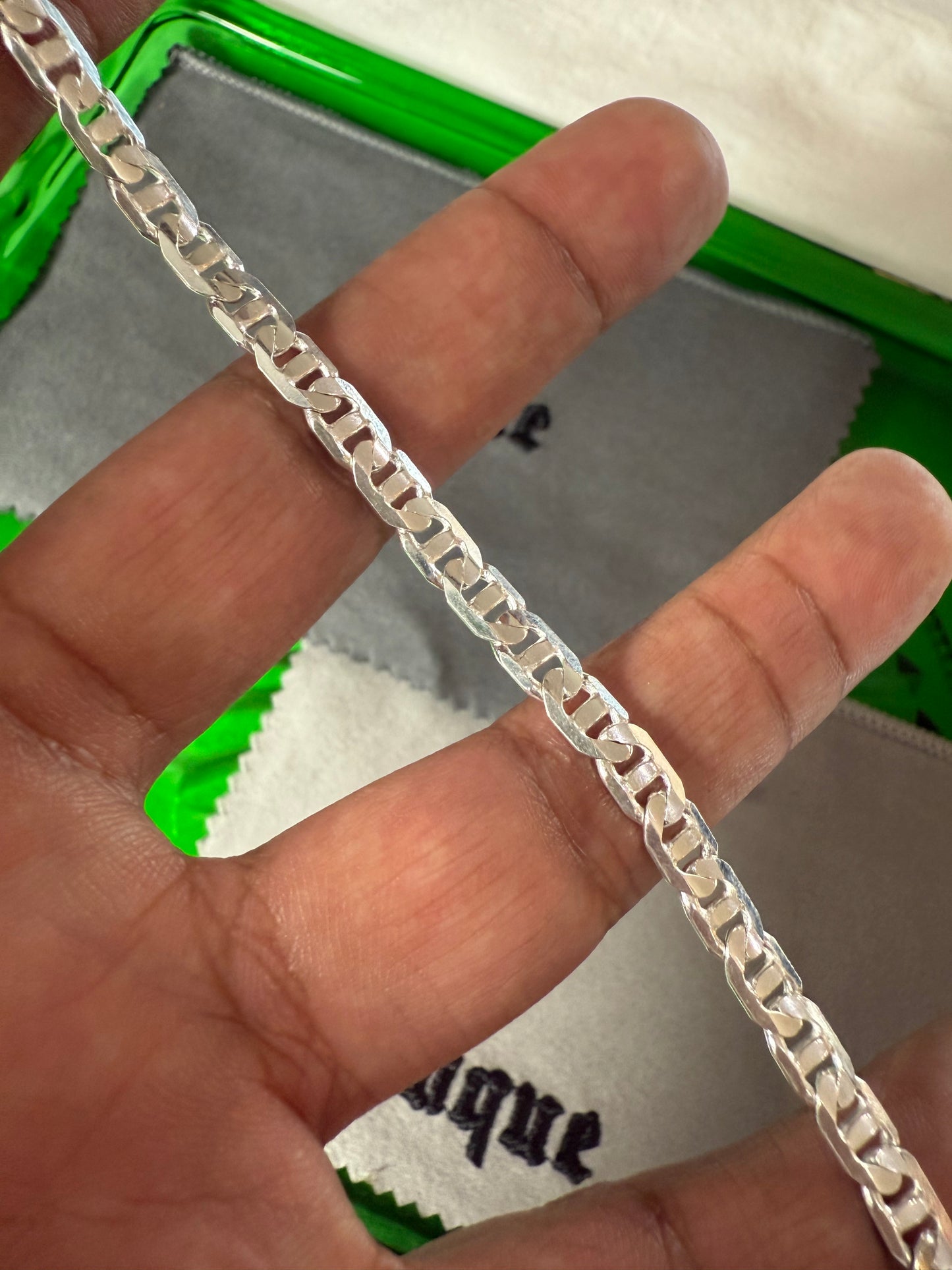 .925 Sterling silver flat Gucci link  bracelet 7”