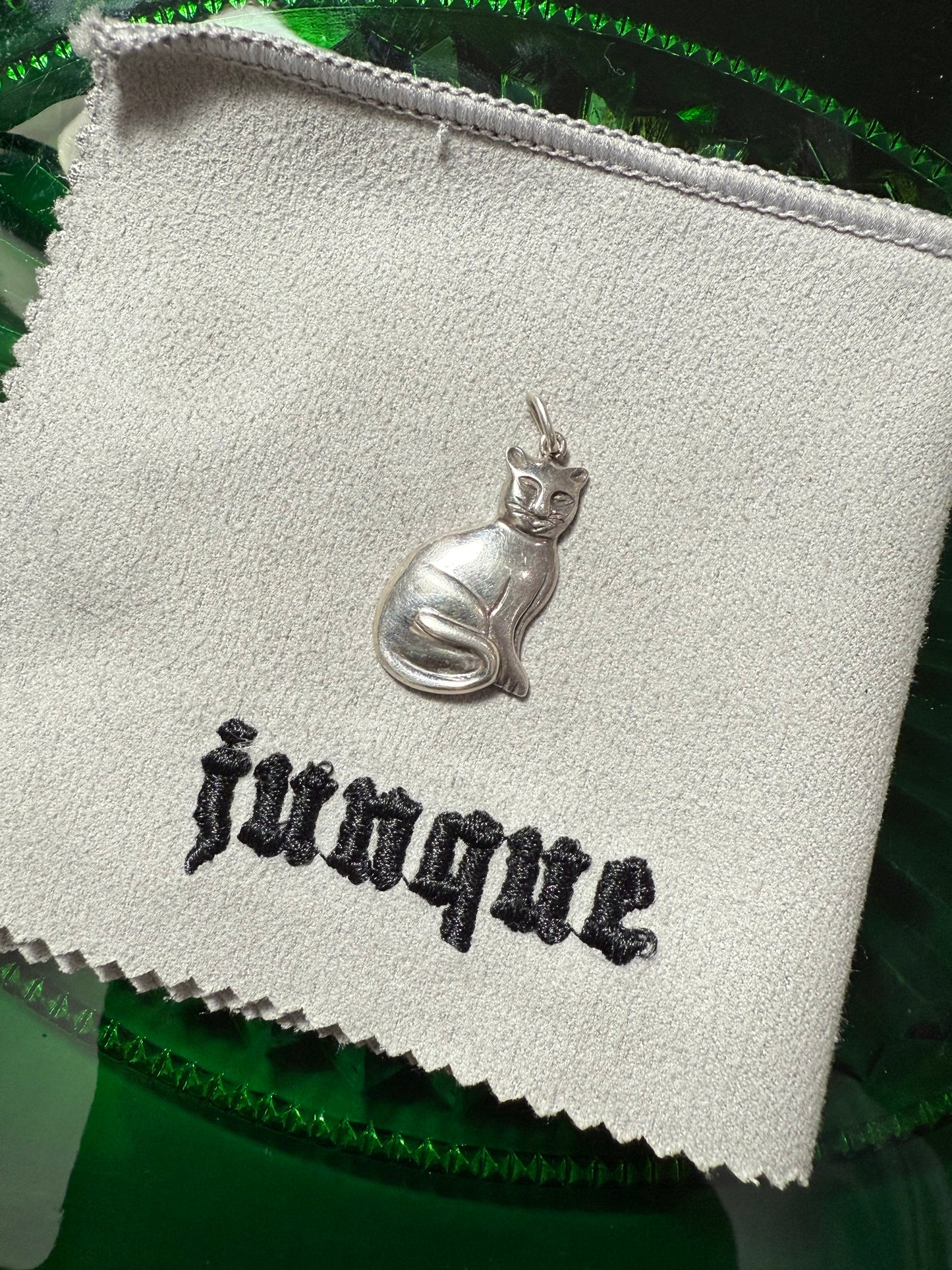 .925 Sterling silver cat pendant