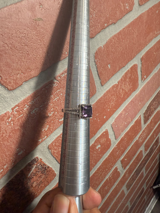 .925 Sterling silver amethyst ring CZ 11”