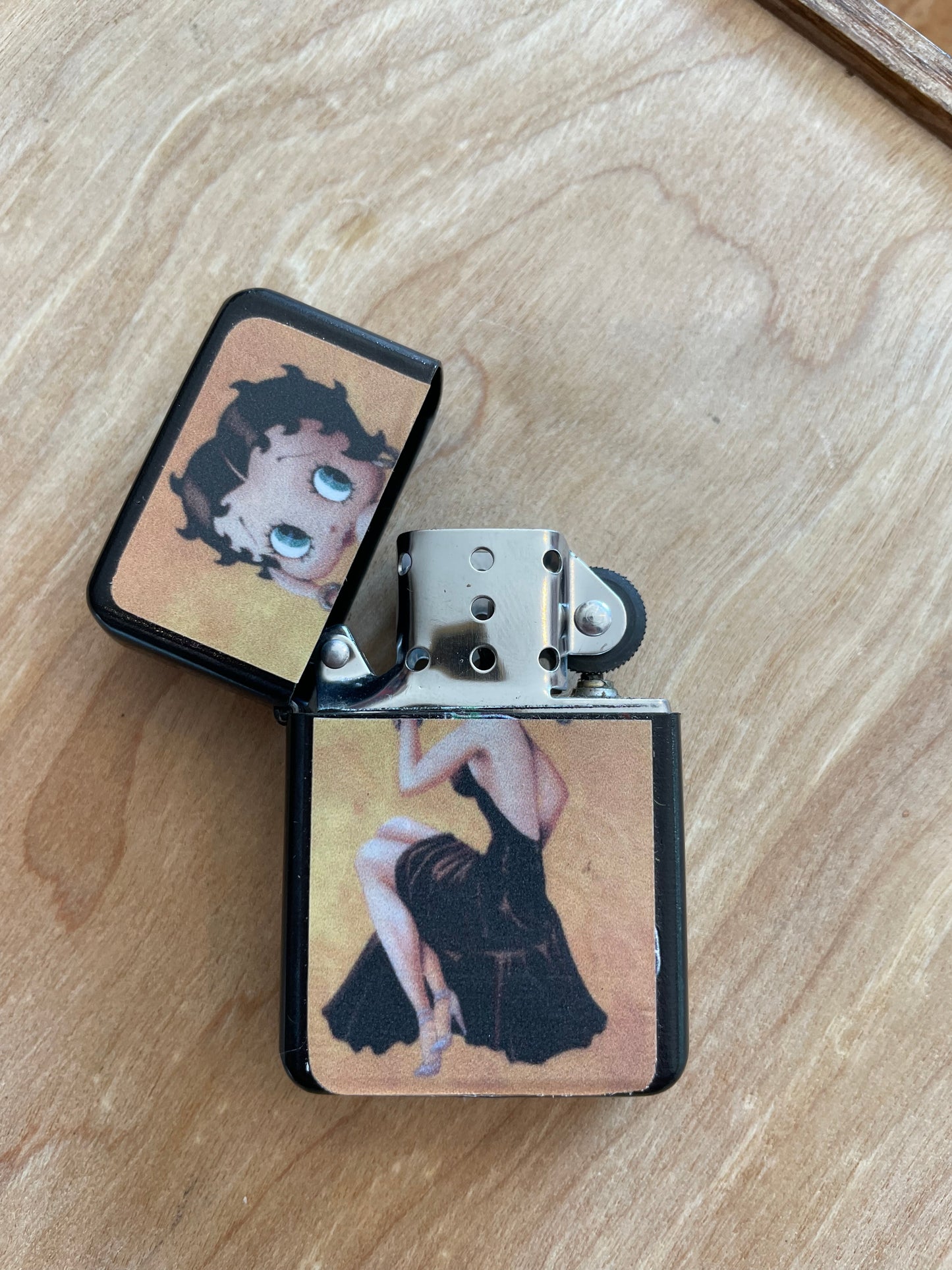 Zippo style lighter Betty Boop