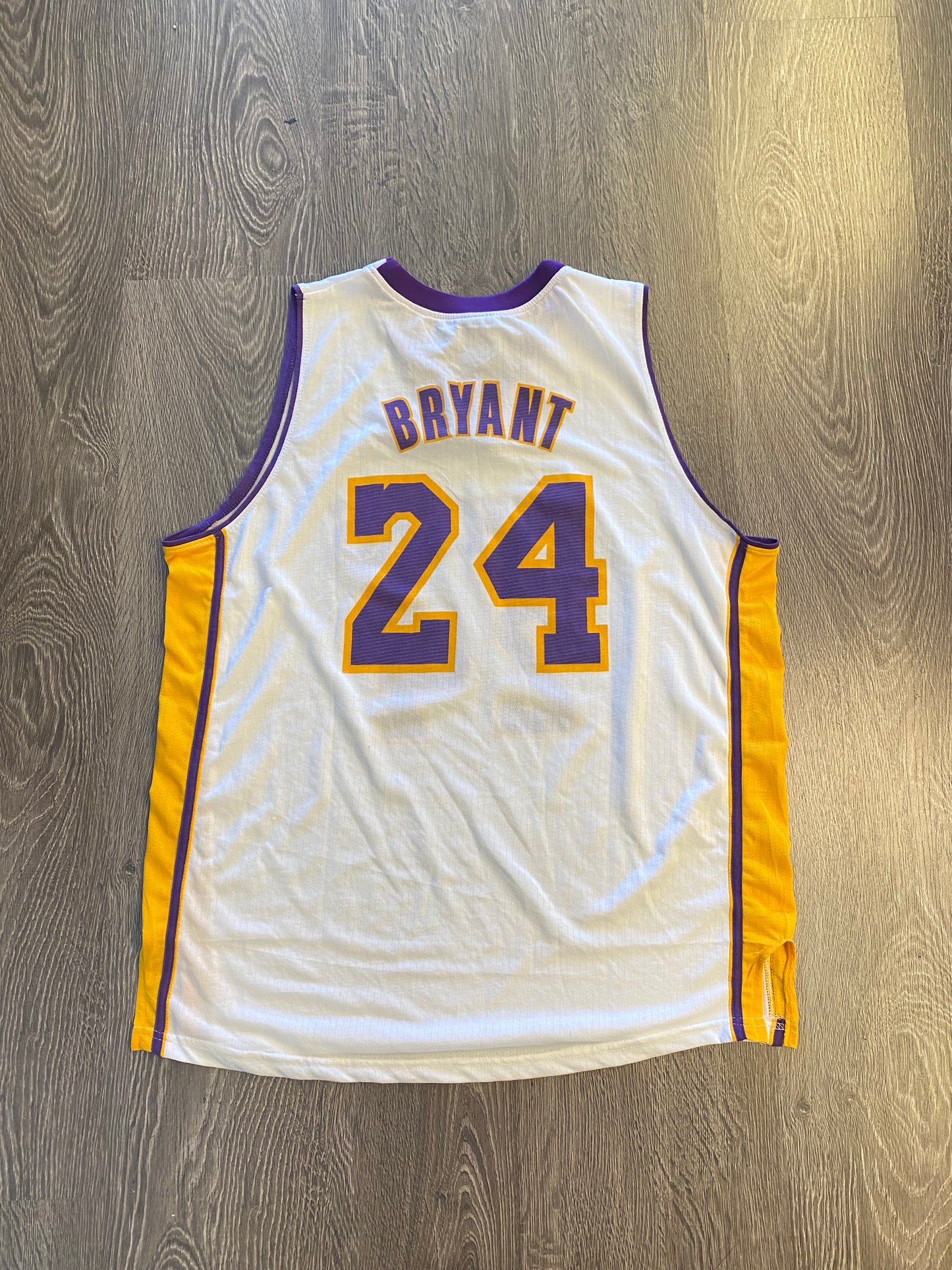 Links Marketing Los Angeles Lakers Kobe Bryant Jersey 24 White Sz XL