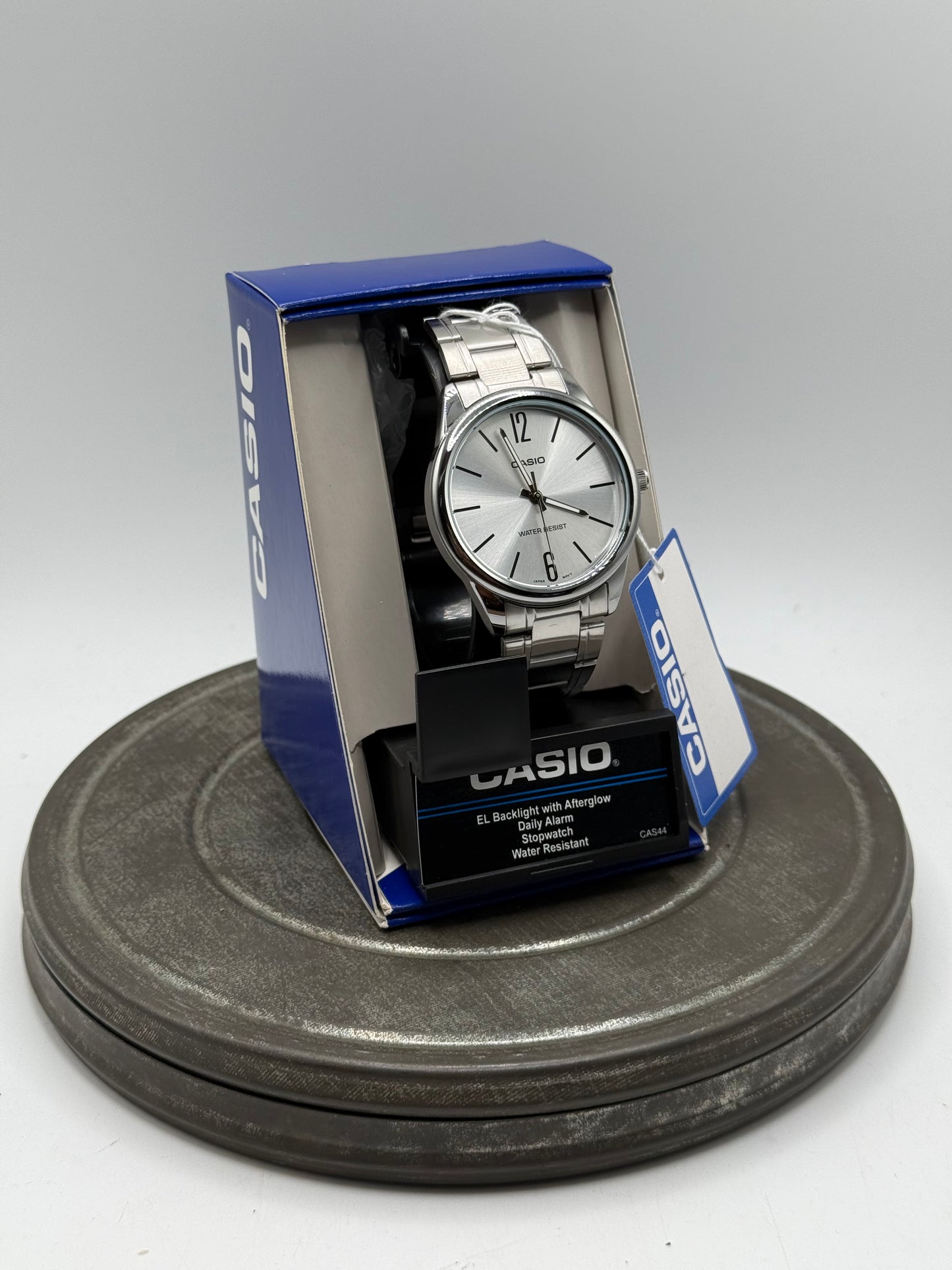 Casio stainless steel bracelet silver dial numbers watch