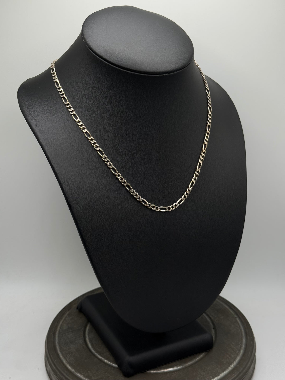 .925 Sterling Silver Figaro Link Chain Necklace – Classic Finish 18”