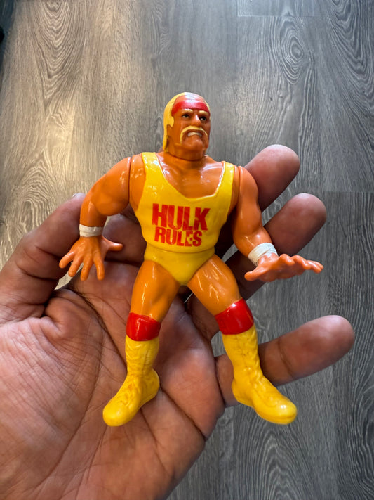 Hulk hogan hulk star hasbro vintage toy