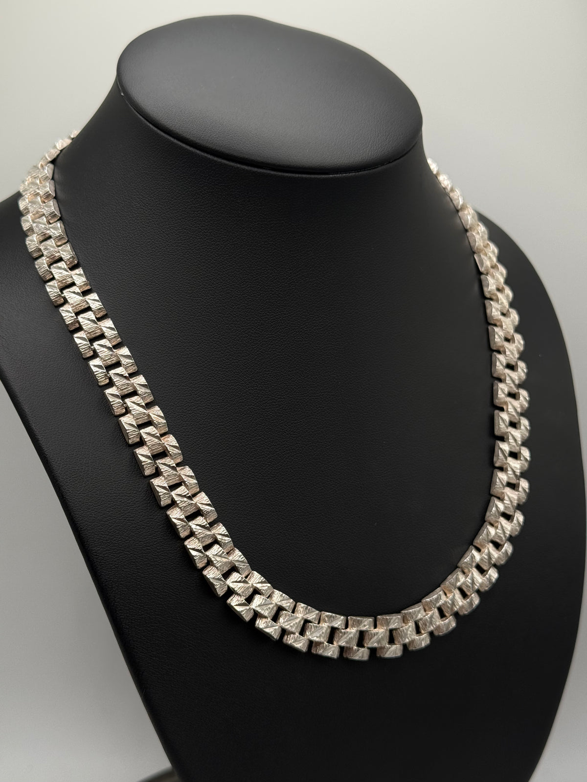 .925 Sterling Silver Rolex Chain - 20”